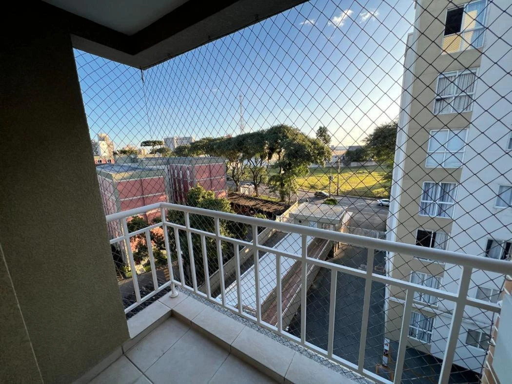 Balcony with a grill in a 3-bedroom apartment, 82 m² — photo 21