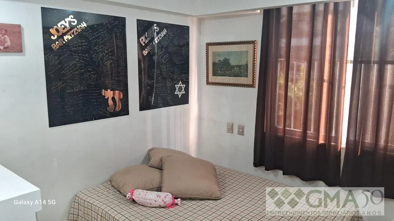 Furnished house with 7 bedrooms and 500 m² — photo 20