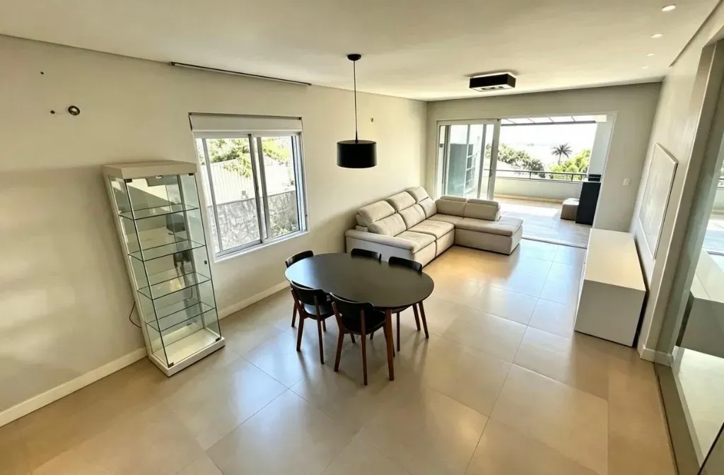Casa mobiliada com 4 suítes e 5 banheiros — photo 17