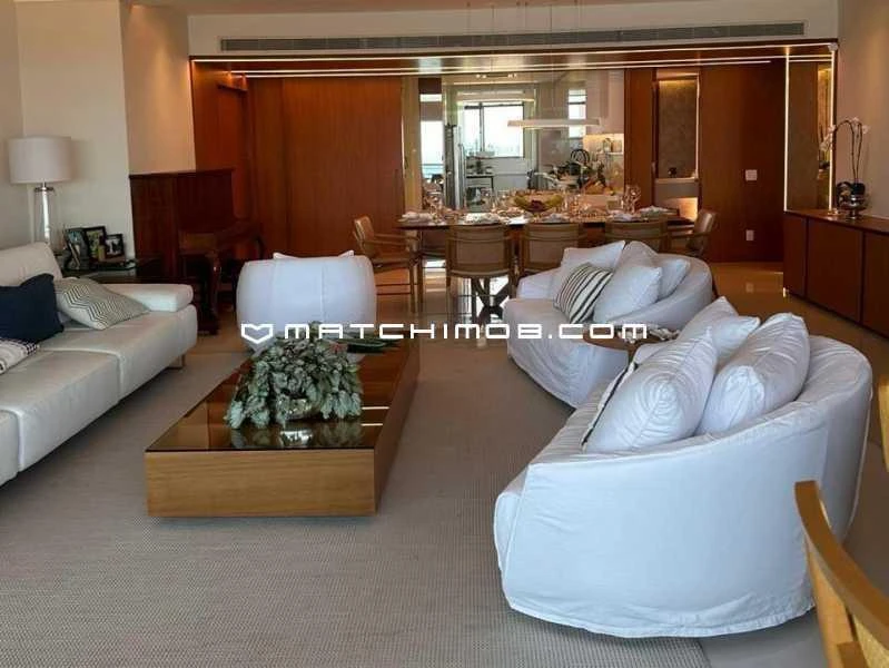 Ванна и 4 спальни: квартира 228 м²
