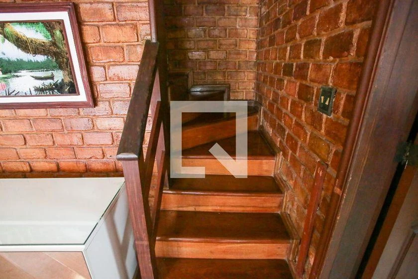 Furnished 400 m² house with 4 bedrooms and 4 bathrooms — photo 33