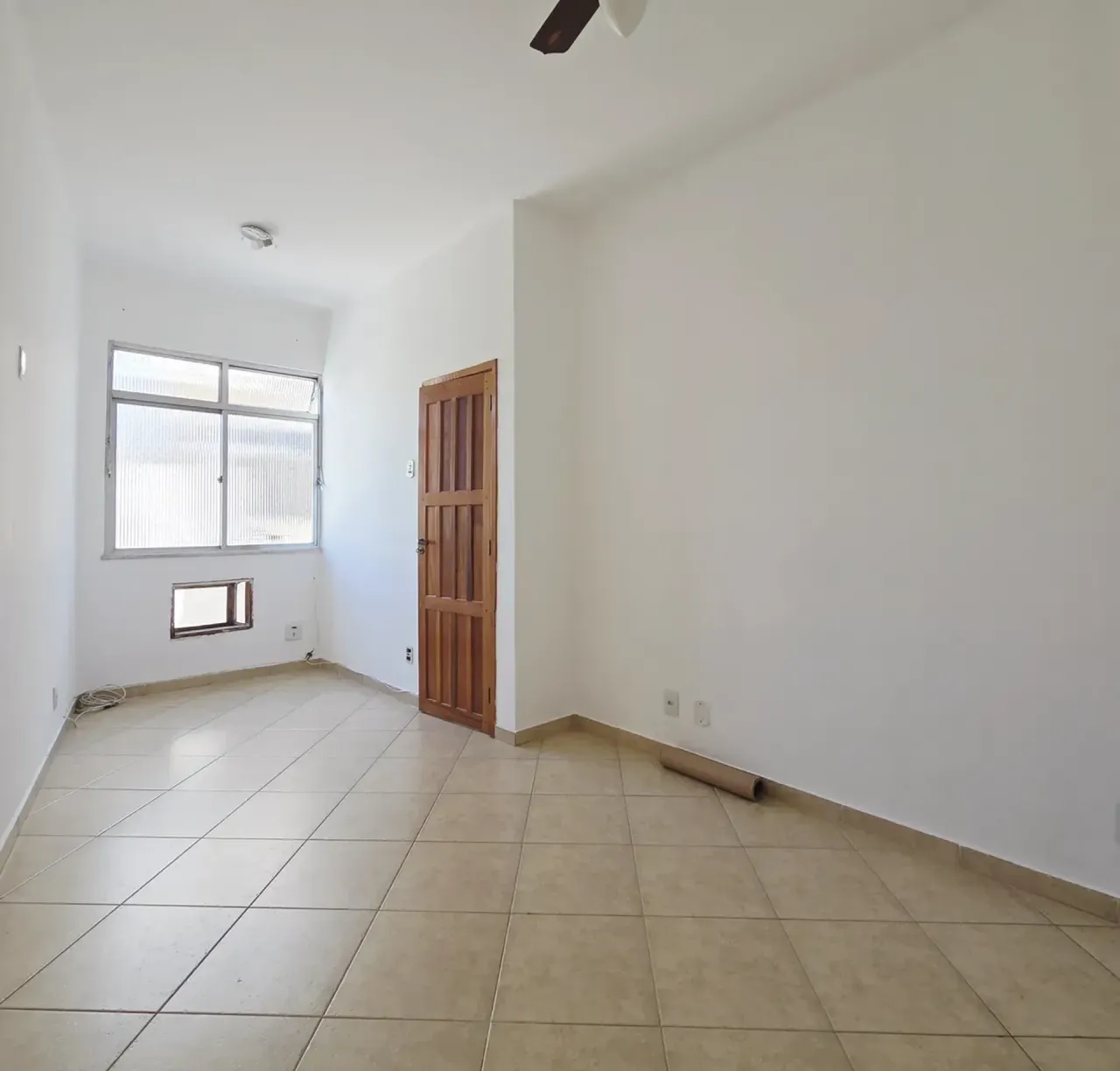 Apartamento com 2 quartos, 1 banheiro e cozinha fechada — photo 5