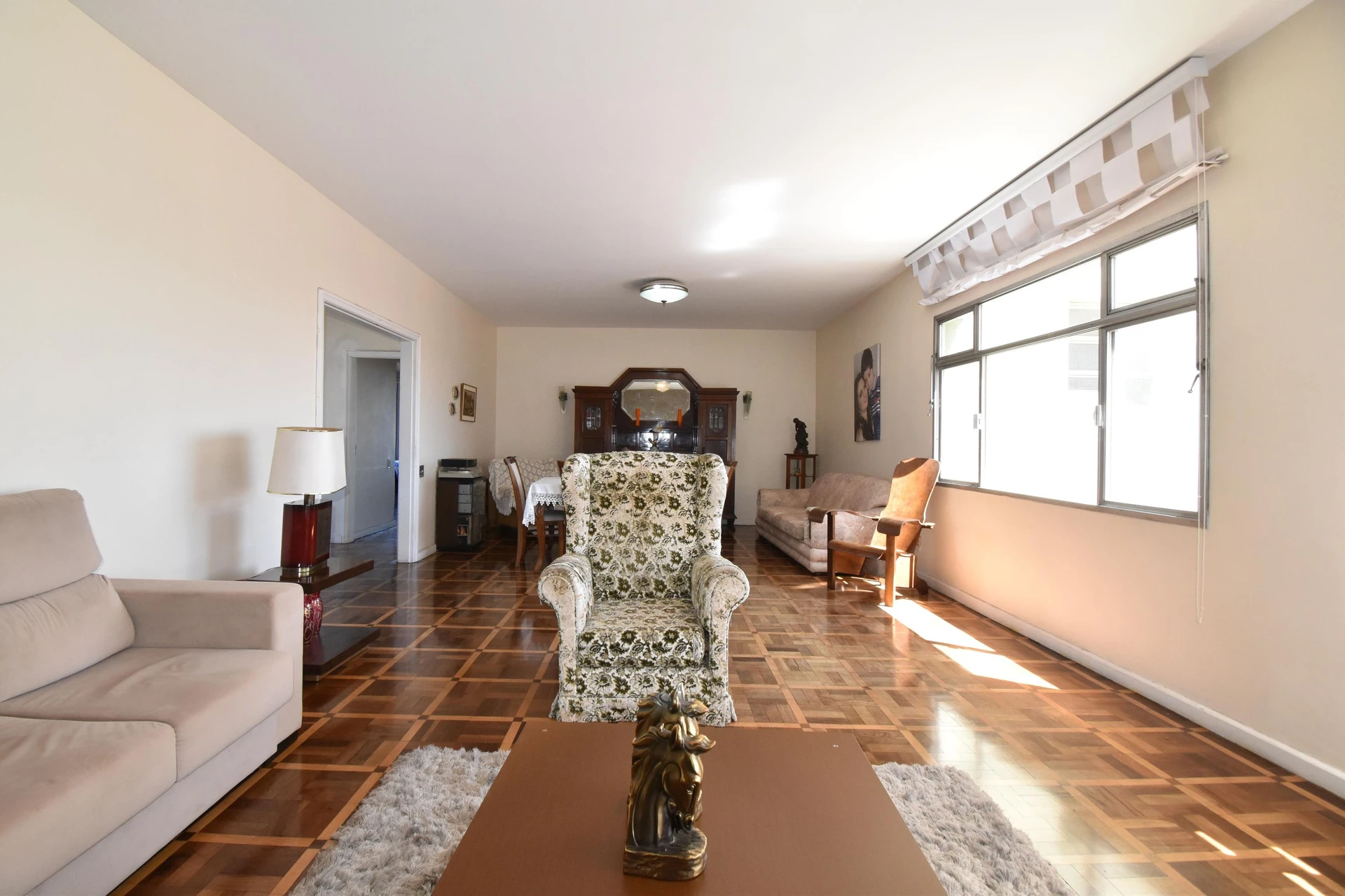 Bañera y 3 dormitorios: departamento de 219 m² — photo 9