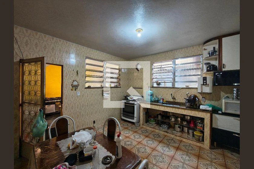 Furnished 240 m² house with 5 bedrooms and 5 bathrooms — photo 5