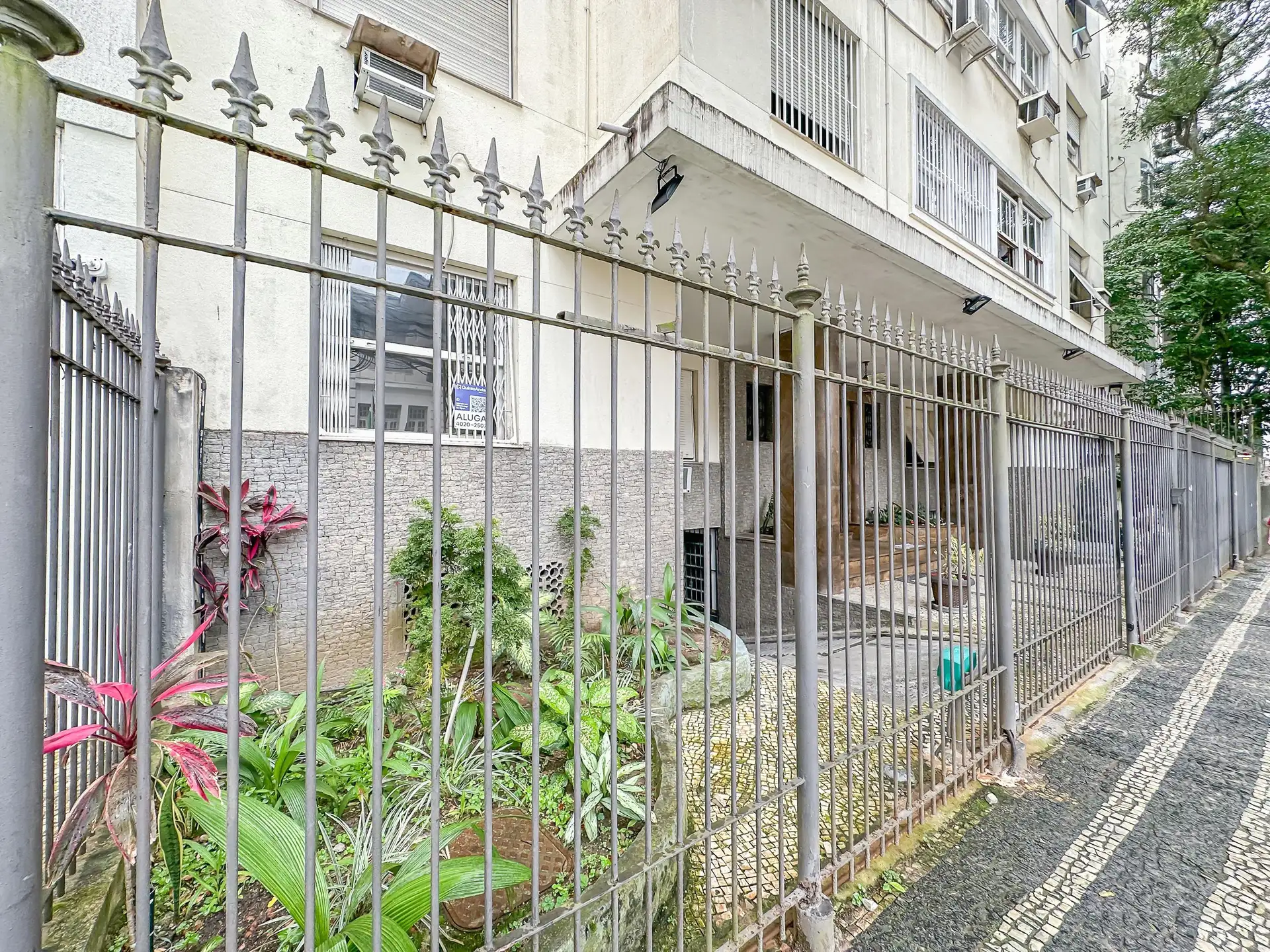 Дерев'яна підлога або ламінат та 2 спальні: квартира 83 м² — photo 38