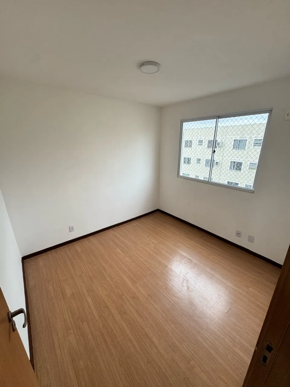 Wood or laminate floors in a 2-bedroom apartment, 42 m² — photo 7