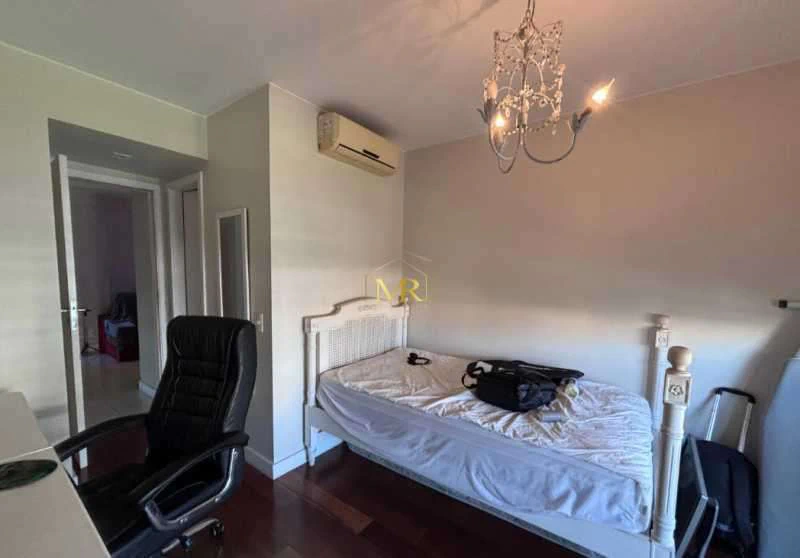 Furnished apartment with 4 en-suite bedrooms and 5 baths — photo 19