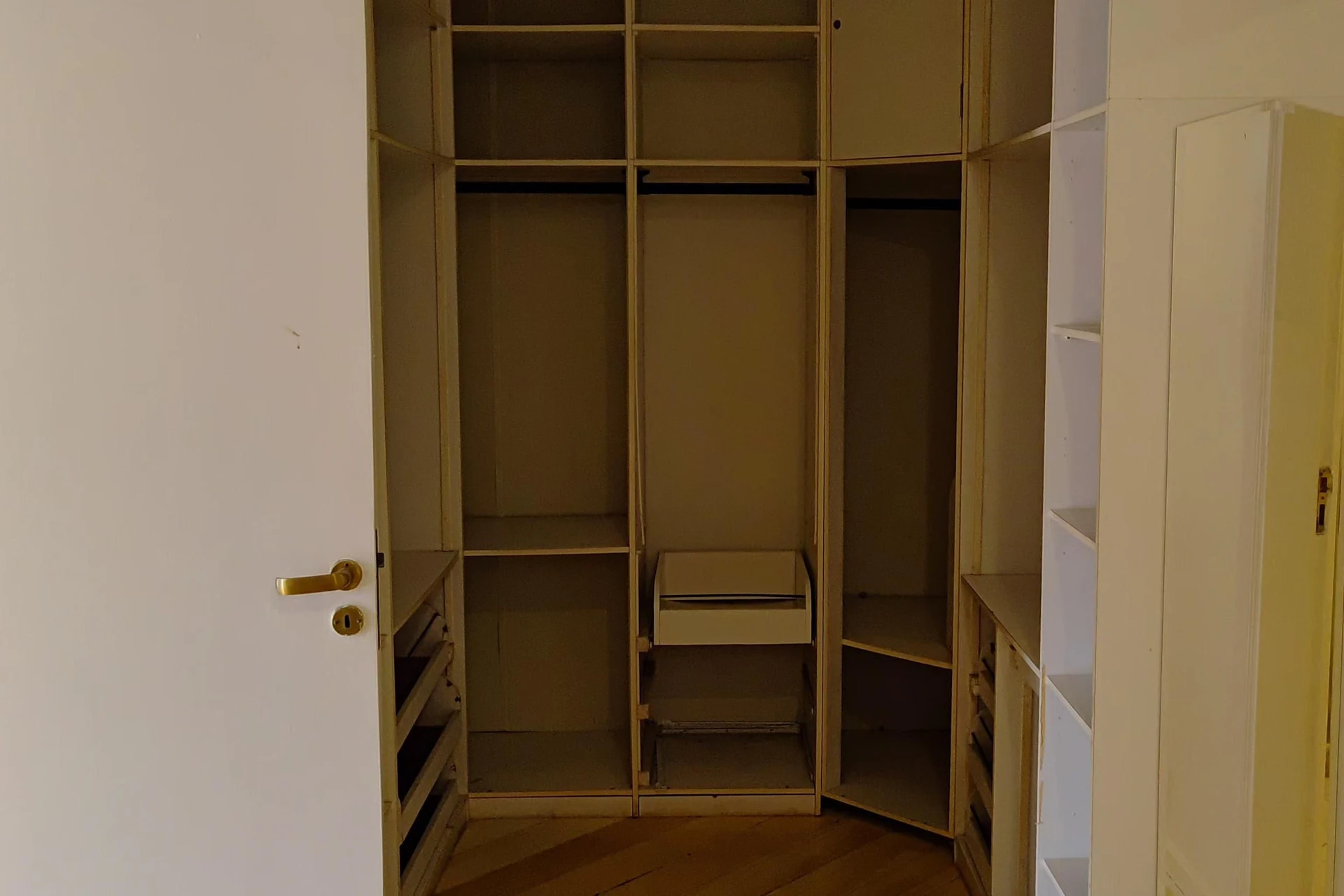 Casa mobiliada em condomínio com 6 suítes e 8 banheiros — photo 21