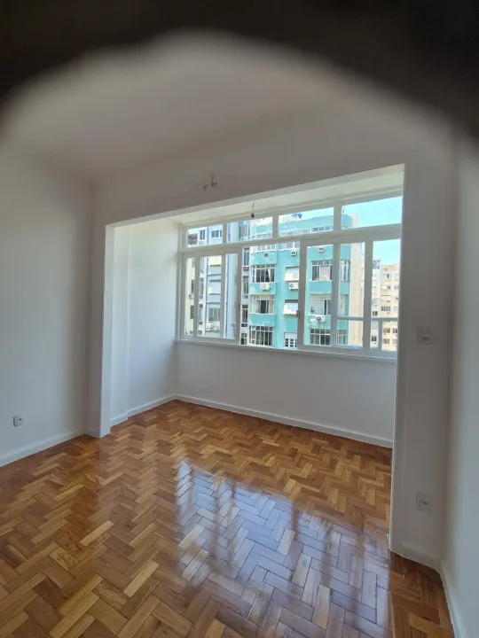 80 m² apartment with 3 bedrooms, 2 bathrooms — photo 3