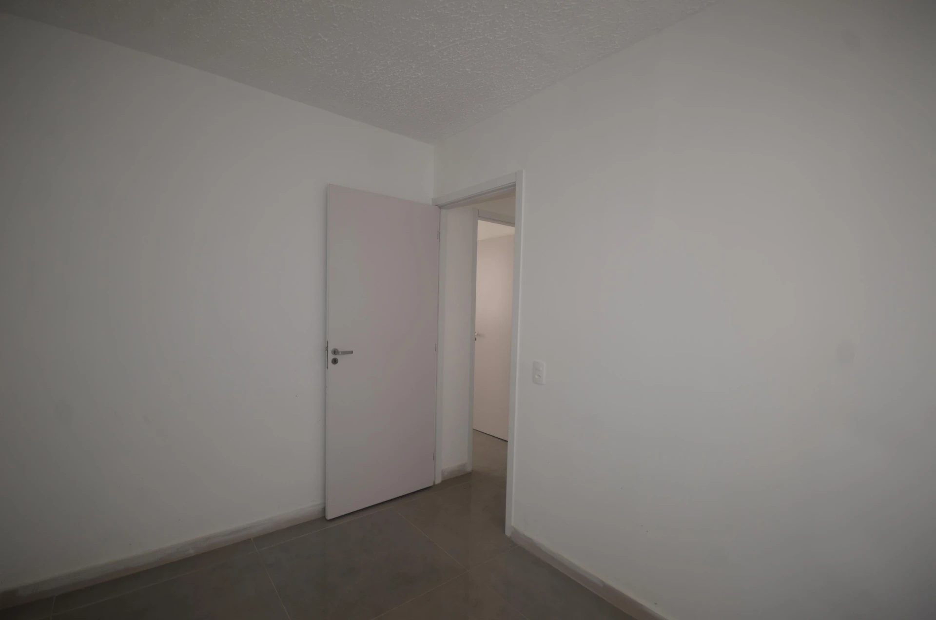 Unfurnished apartment with 2 bedrooms and 1 parking space — photo 21