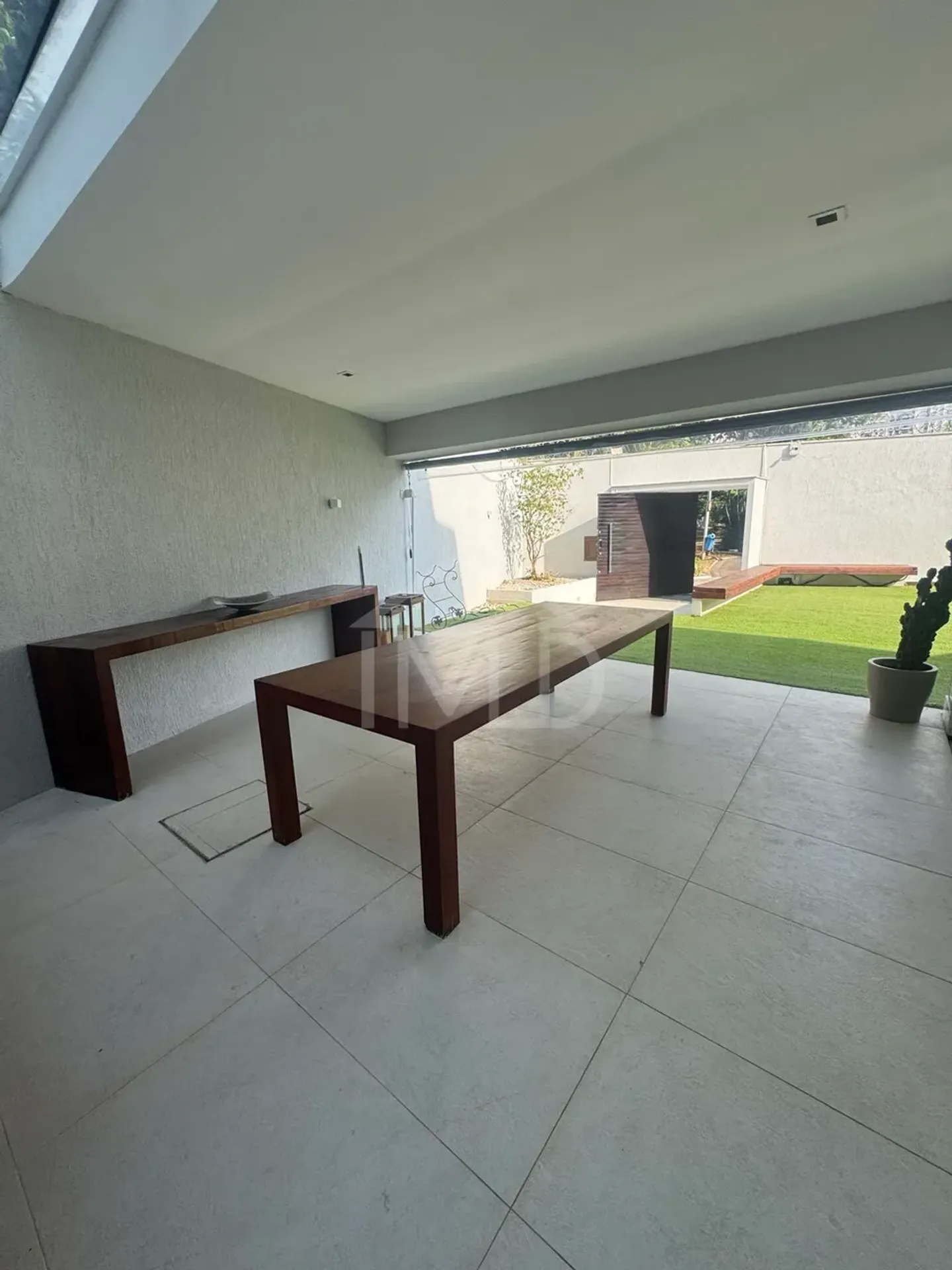 Furnished house with 4 en-suite bedrooms and open kitchen — photo 44