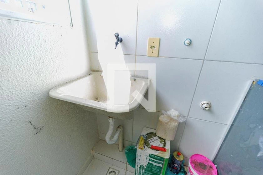 2-bedroom apartment in a building with a pool — photo 19