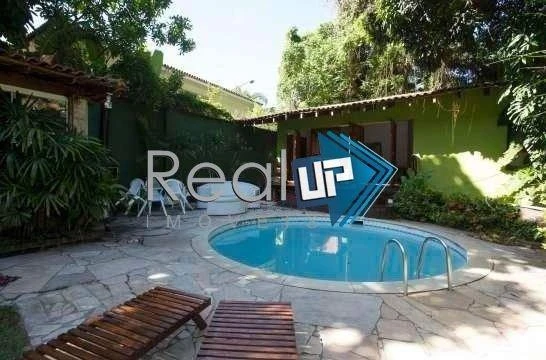 Casa com 6 quartos e piscina aberta compartilhada — photo 7