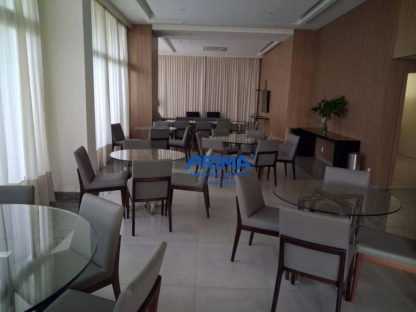 4-bedroom apartment with 4 bathrooms and 180 m² — photo 34