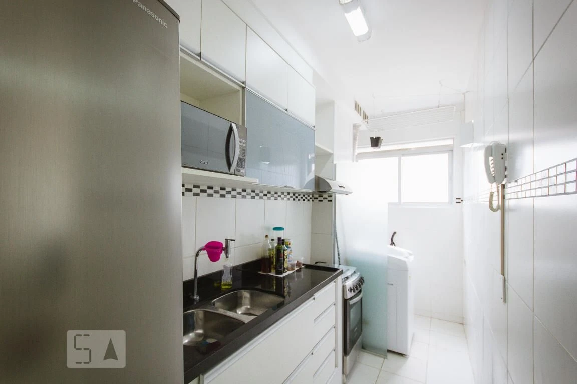 Furnished 1-bedroom apartment with 1 bathroom and 1 parking — photo 2