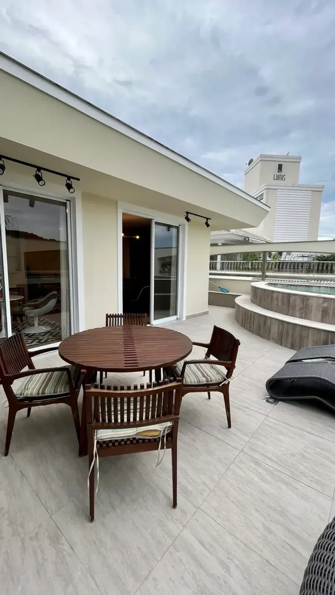Penthouse amueblado con 2 suites y barbacoa privada — photo 6
