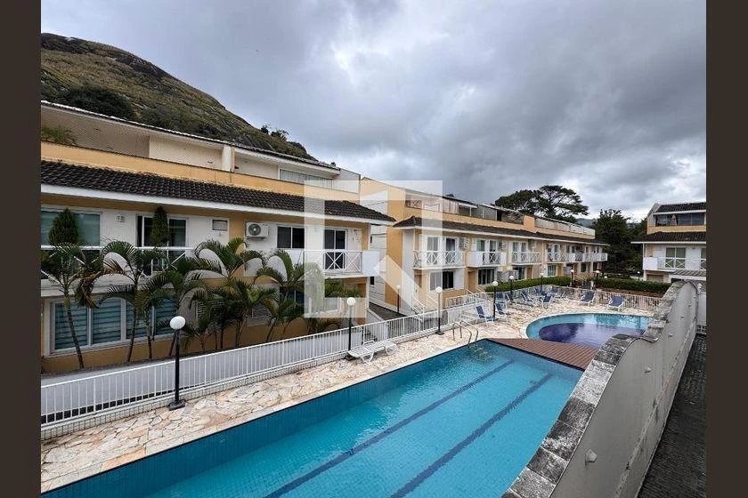 226 m² apartment with 4 bedrooms and a balcony grill — photo 16
