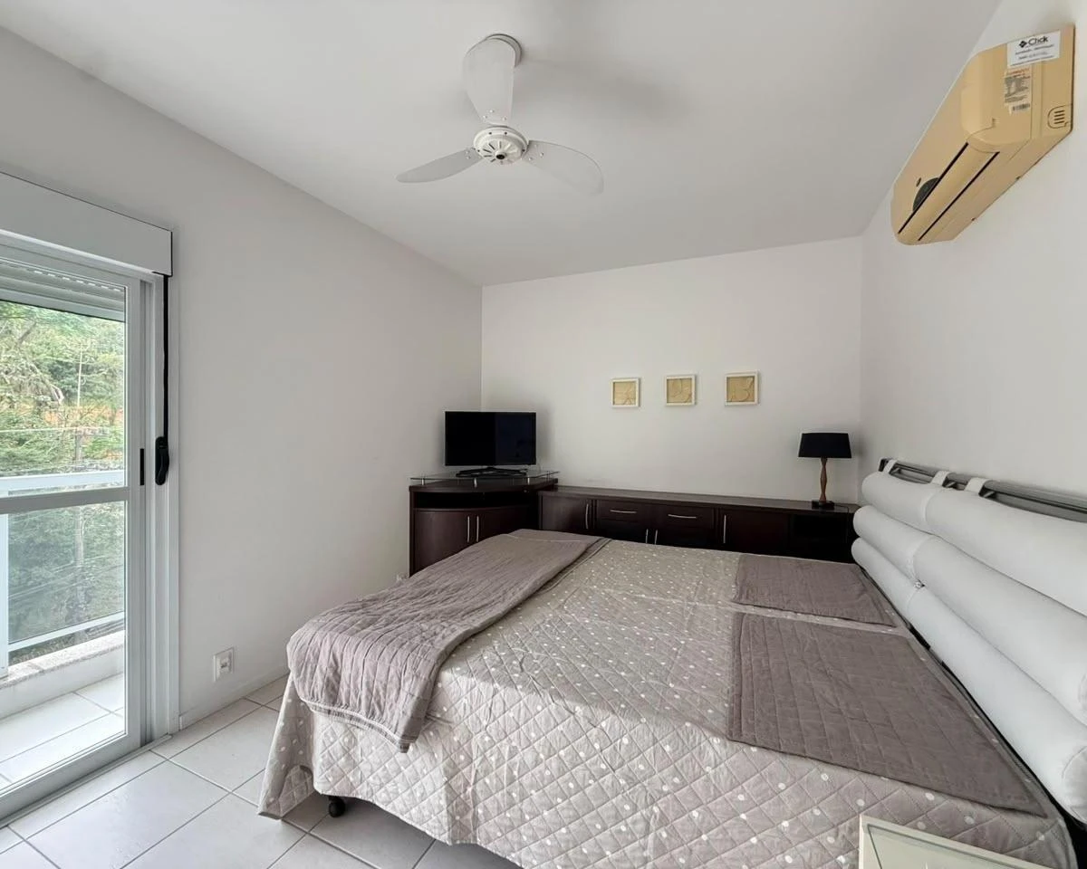 167 m² apartment with a dishwasher and a park view — photo 4