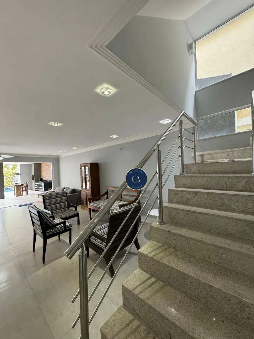 House with 6 bedrooms and 7 bathrooms, 484 m² — photo 11