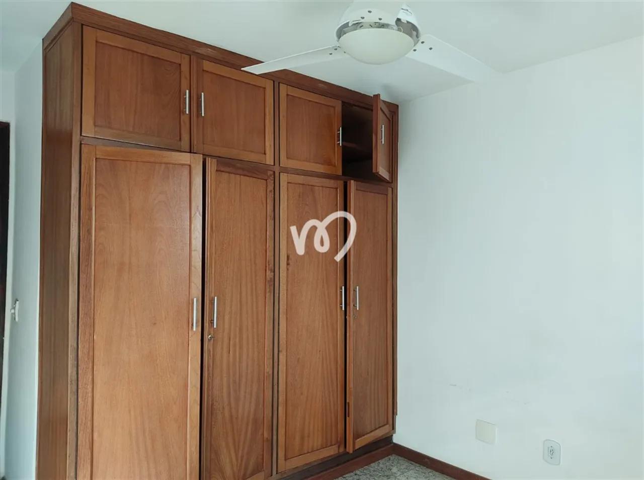 98 m² apartment with 3 bedrooms and built-in wardrobes — photo 9