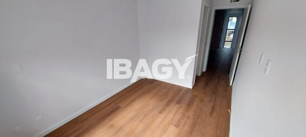 House with 3 en-suite bedrooms and 2 parking spaces — photo 22