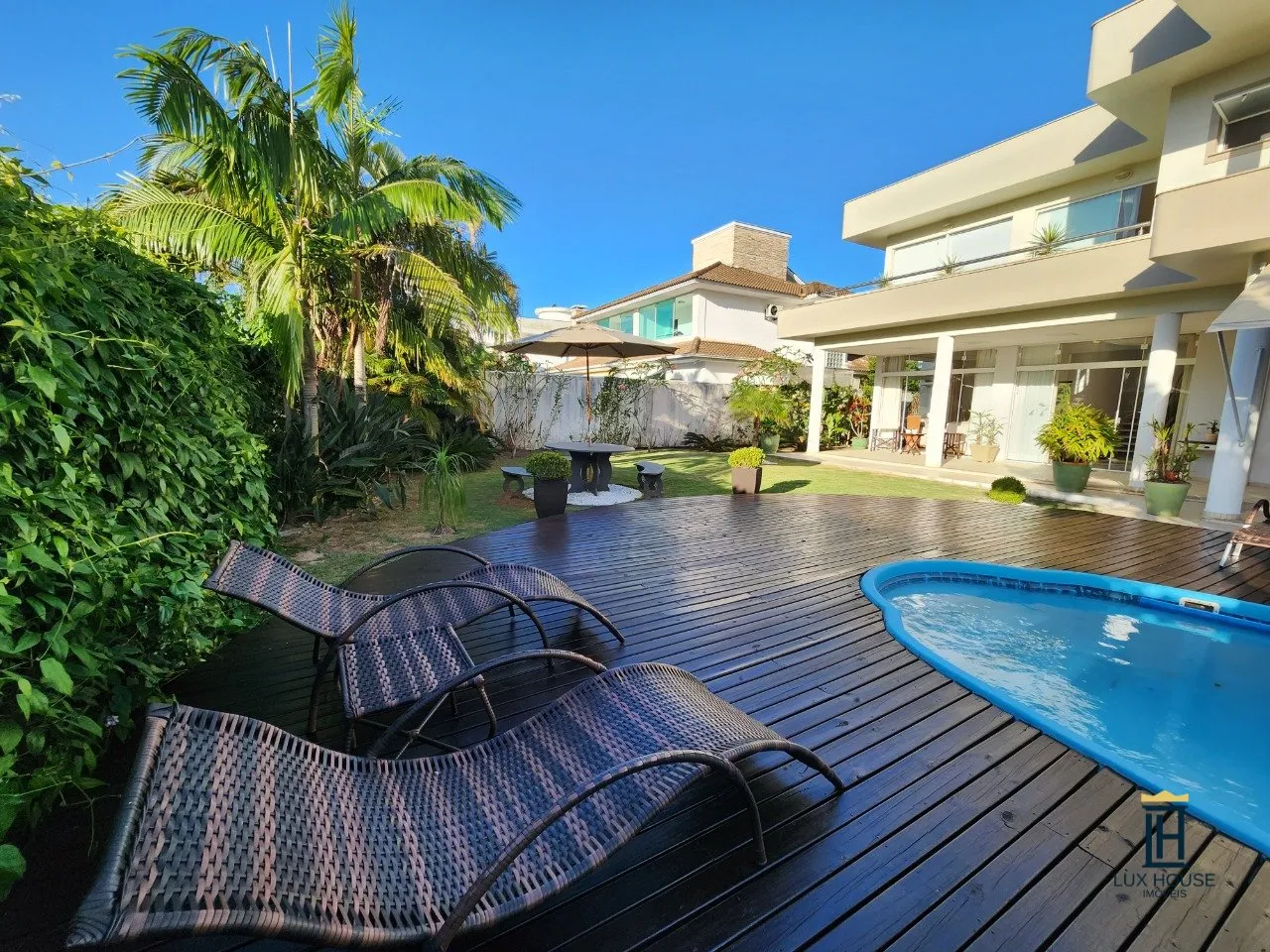 Casa amueblada con 6 dormitorios y 600 m² — photo 21