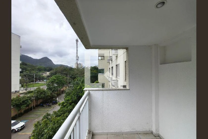 Furnished 2-bedroom apartment with a balcony — photo 19