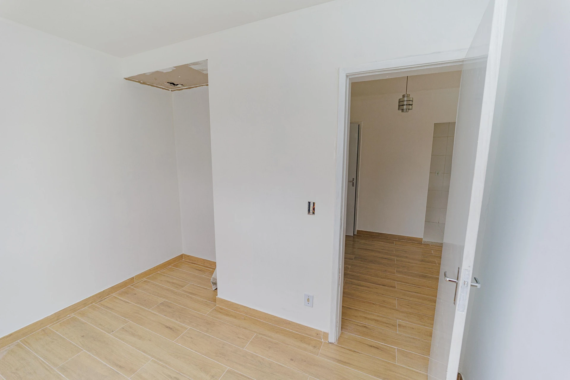 Apartment, 53 m², with wood or laminate floors — photo 26