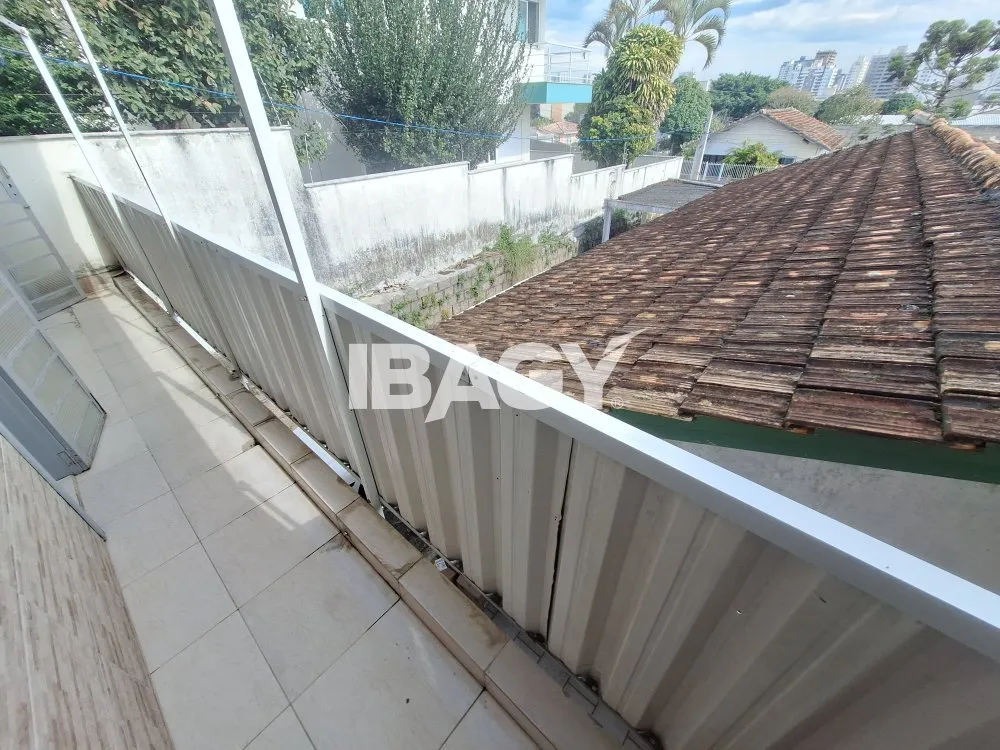 House with 4 bedrooms and 2 bathrooms, 100 m²