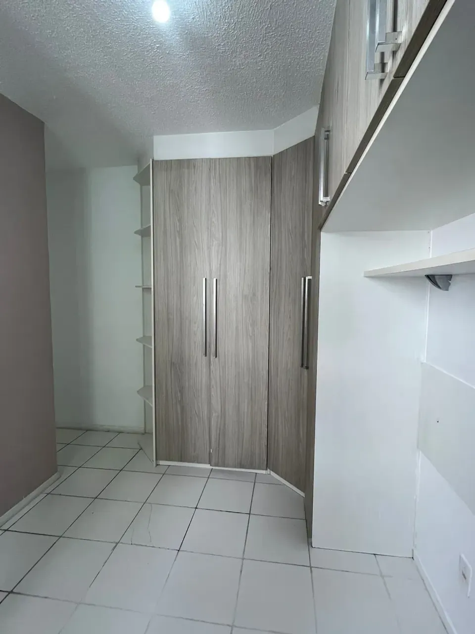 2-bedroom, 2-bath apartment with gas stove kitchen — photo 8