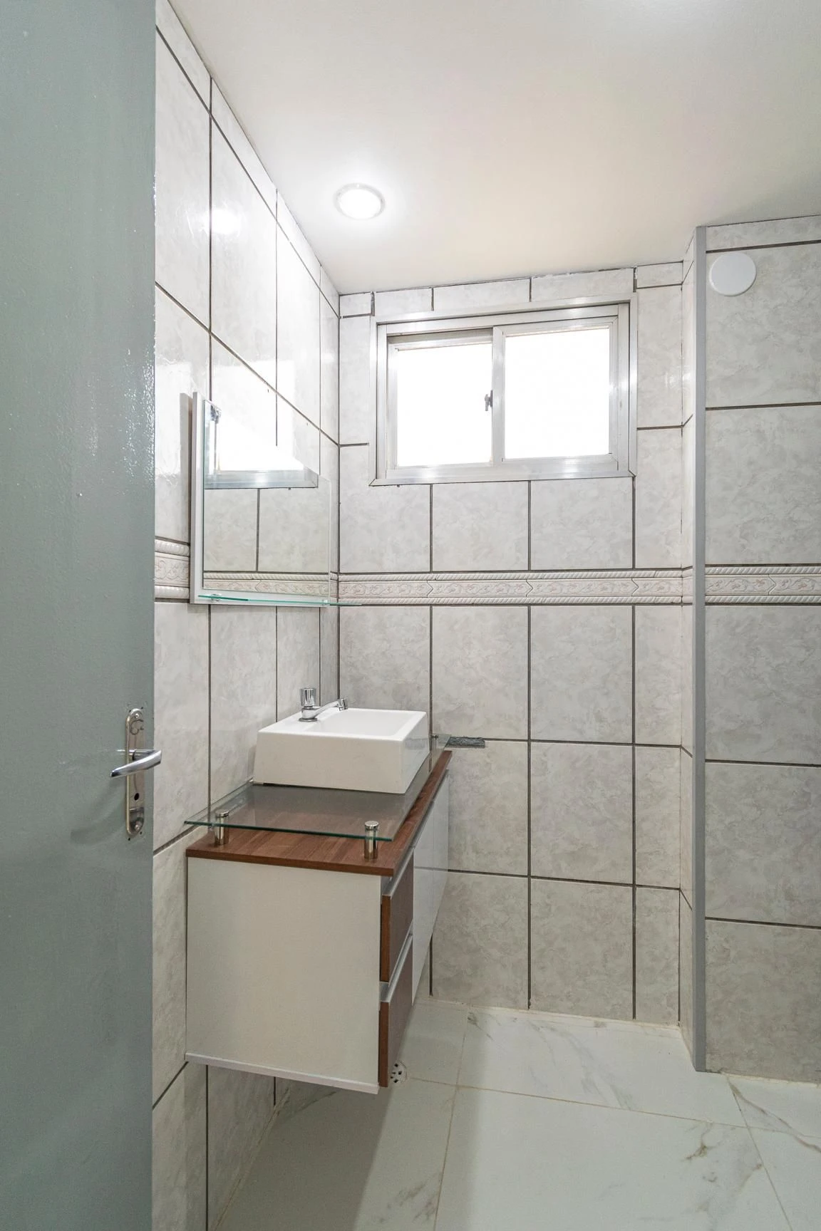 2-bedroom apartment with a mountain view in Rio de Janeiro — photo 15