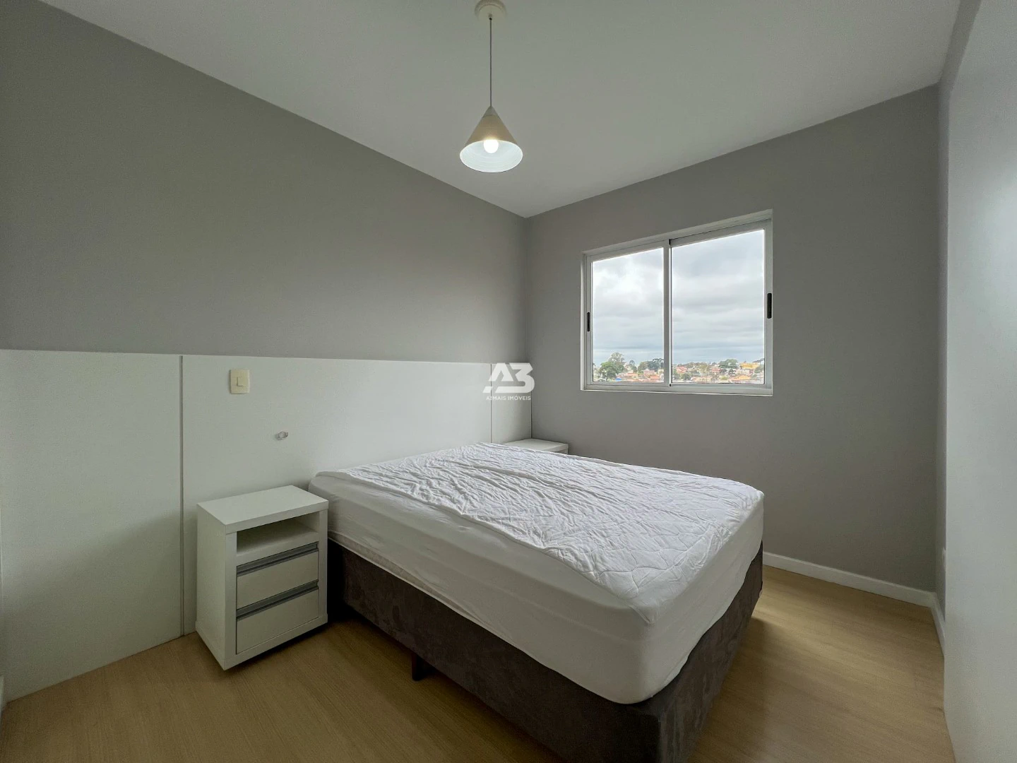 Furnished 2-bedroom apartment with open kitchen — photo 4