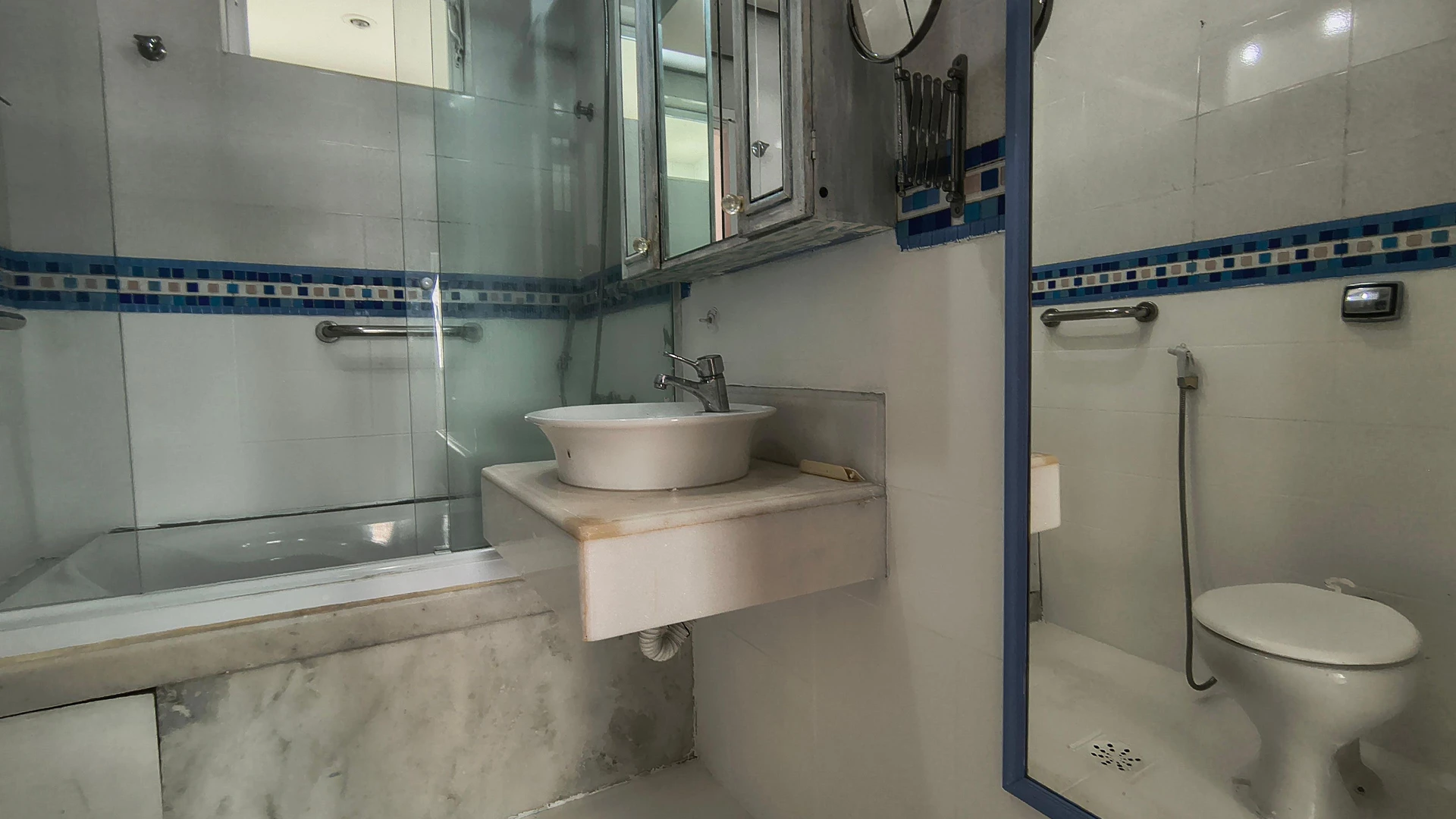 Apartment with 3 en-suite bedrooms and 5 baths, 2 parking — photo 38