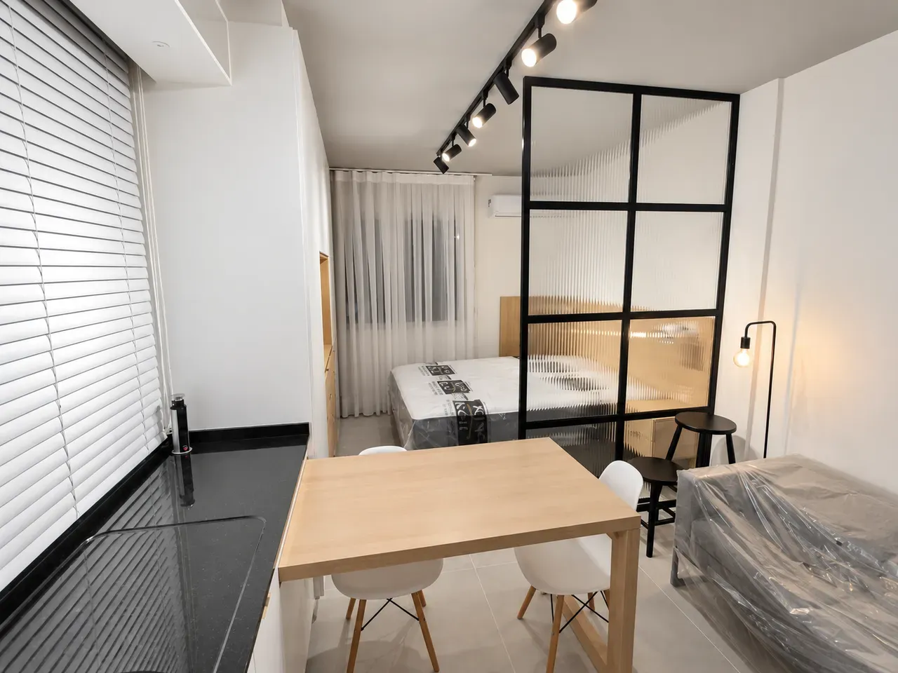 Furnished studio of 30 m² with 1 bedroom and pets — photo 17