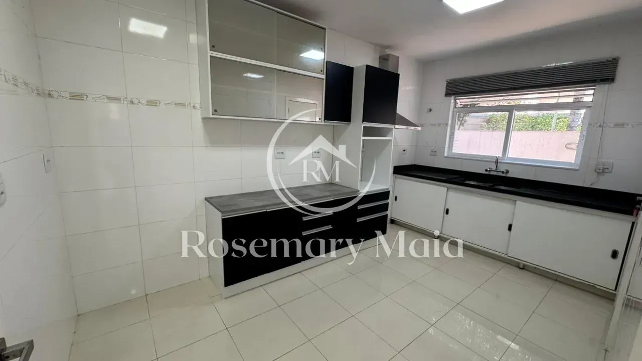 House for rent with 4 bedrooms and 5 bathrooms and balcony — photo 23