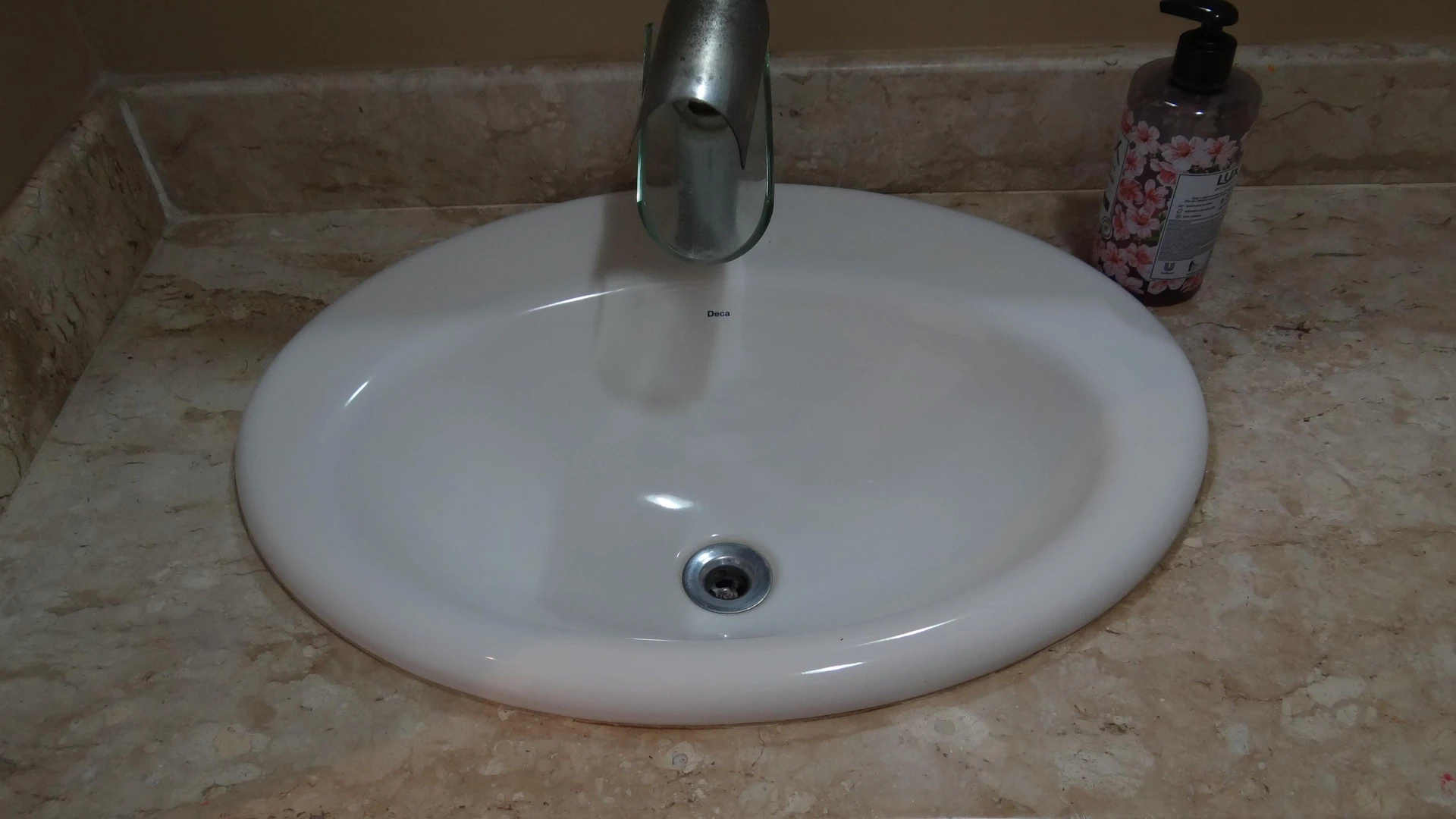 Apartamento sin amueblar con 3 dormitorios y balcón — photo 25