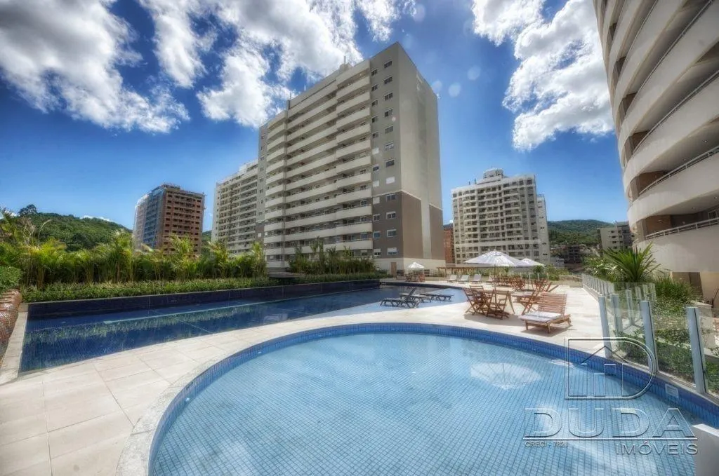 Apartment on the 11th floor with a glass-enclosed balcony — photo 32