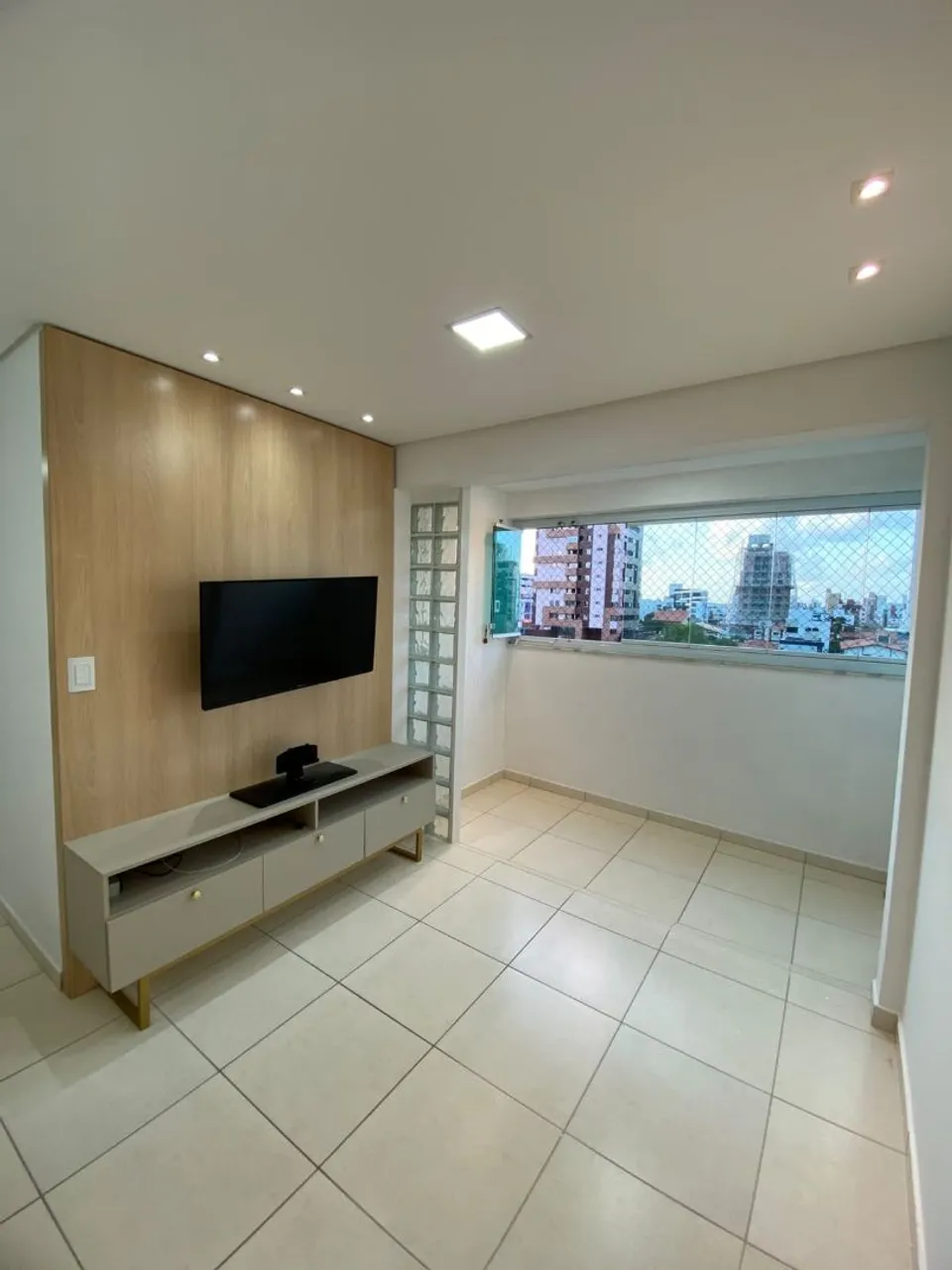 Робоче місце та 3 спальні: квартира 86 м² — photo 4