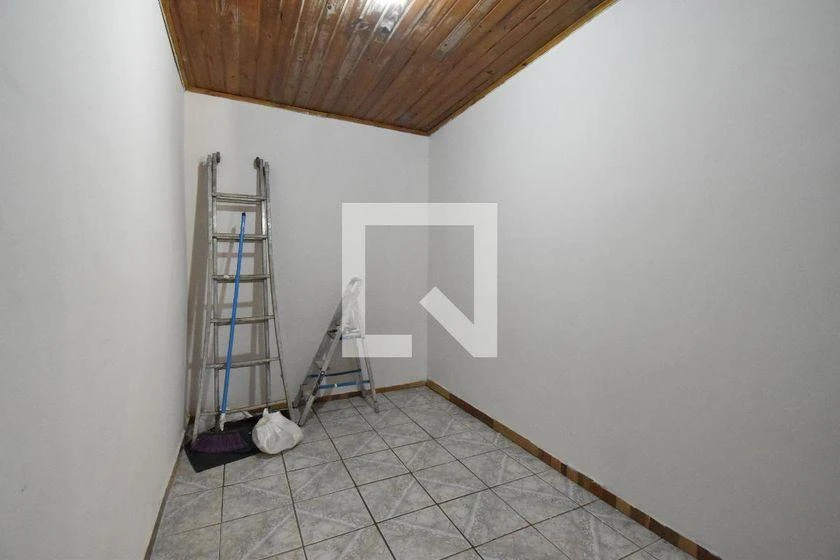 3-bedroom house with a washing machine in Curitiba — photo 23