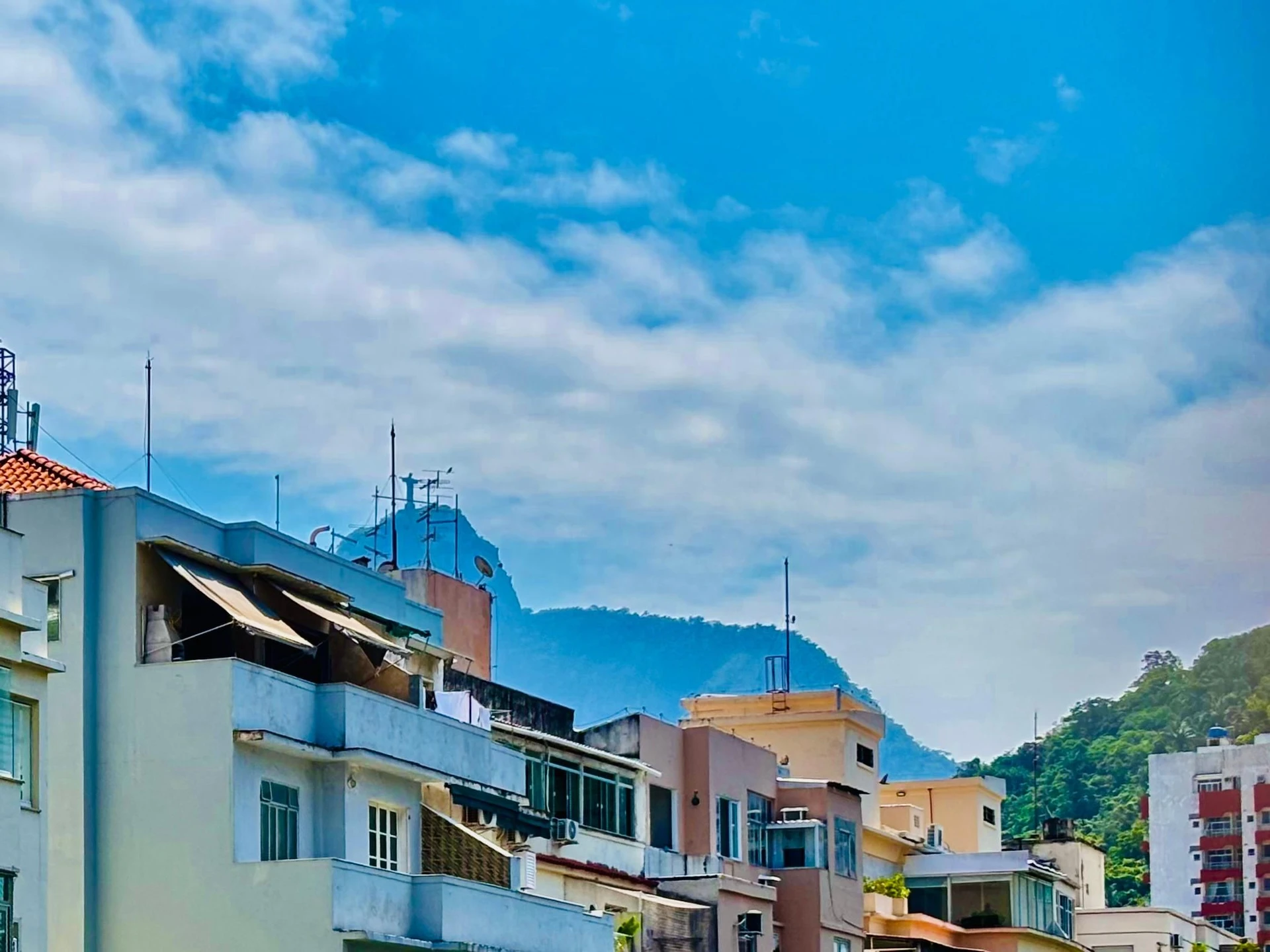 5-bedroom apartment with a water view in Rio de Janeiro — photo 29
