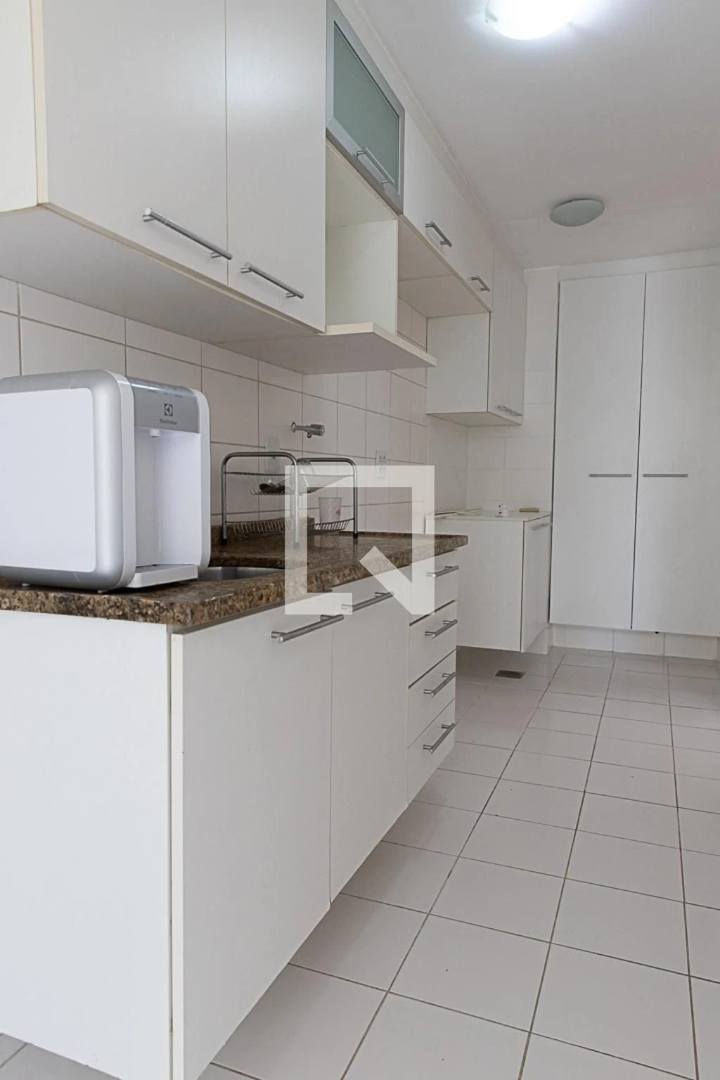 Apartment with 3 bedrooms, balcony and private BBQ — photo 18