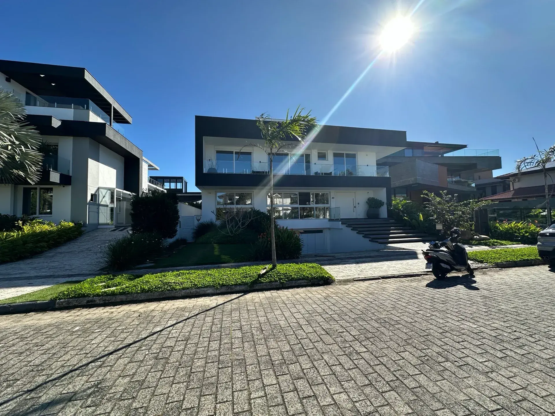 Casa mobiliada com 9 suítes e jacuzzi no prédio — photo 38