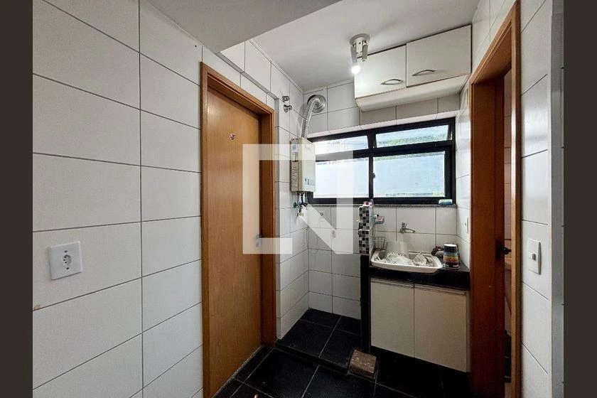 111 m² rental apartment with 3 bedrooms and 2 parking spots — photo 45