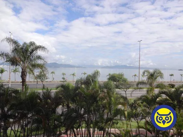 Apartment, 378 m², with a water view — photo 8