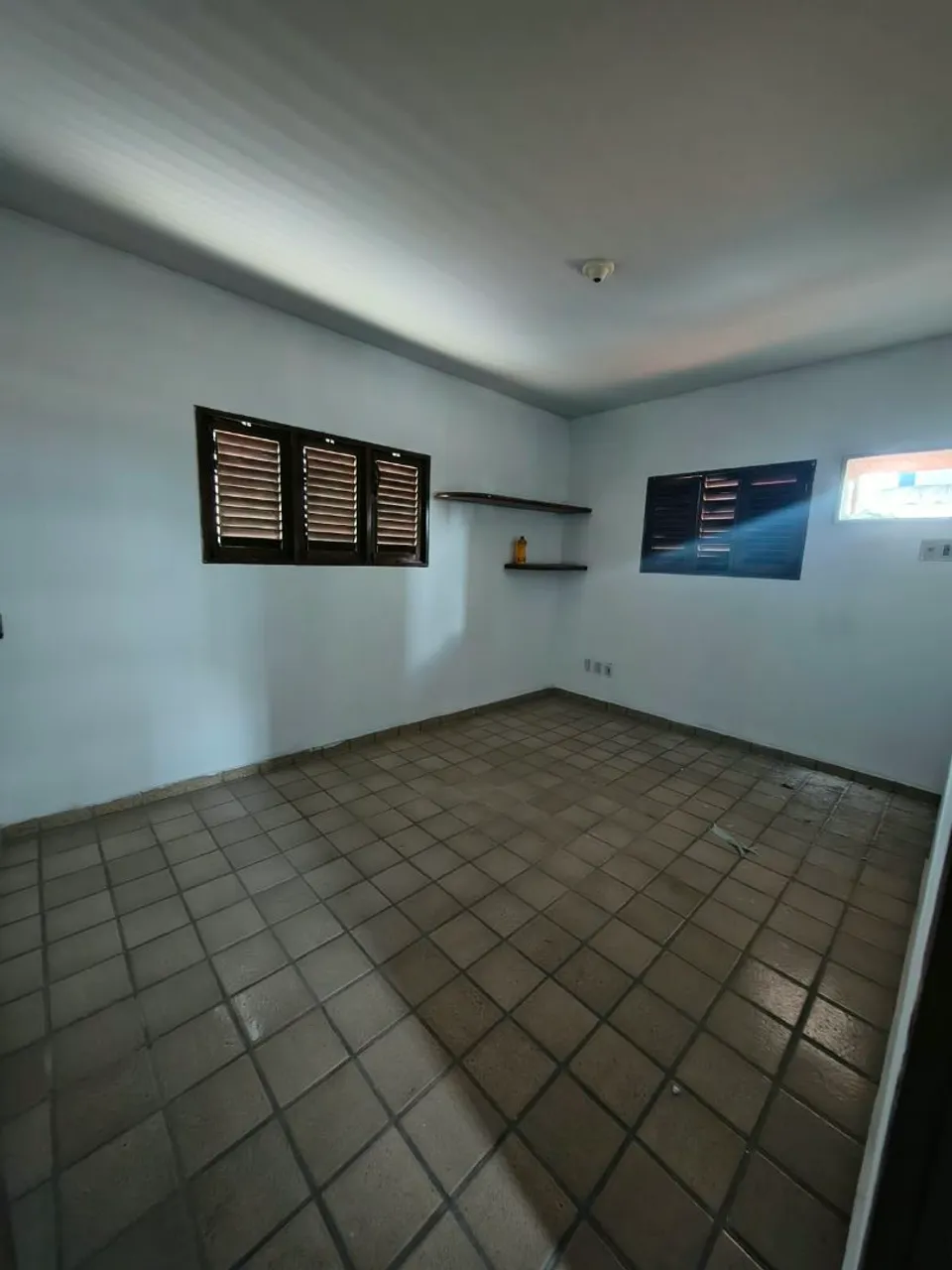 4-bedroom house, 270 m² — photo 3