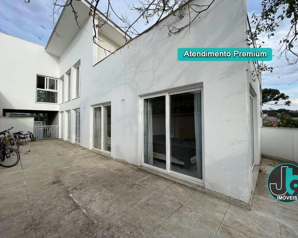 389 m² house with 4 bedrooms and an open-plan kitchen — photo 37