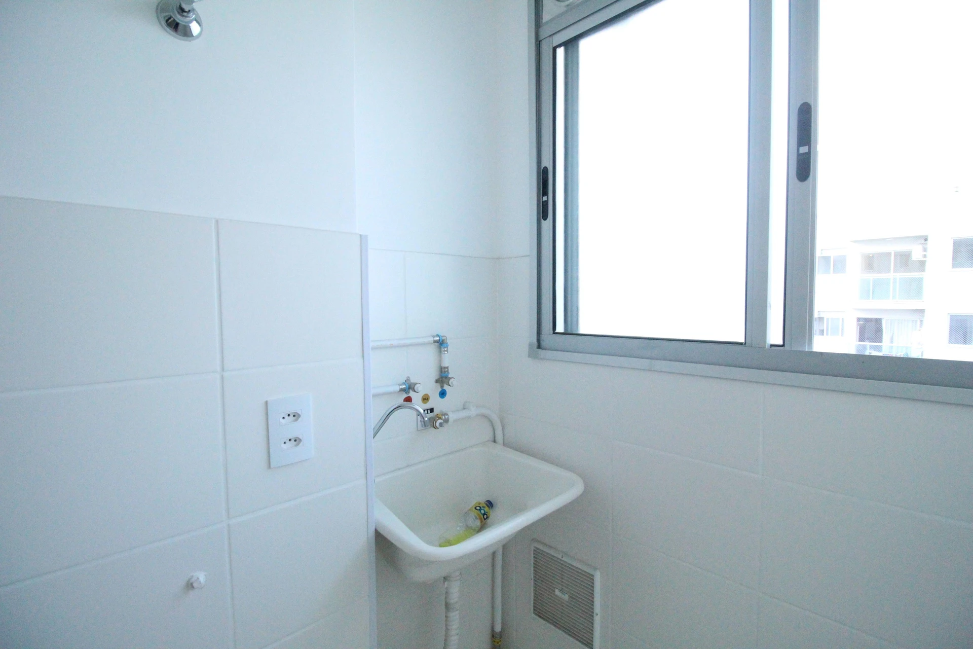 Apartamento com 2 quartos e varanda, 2 banheiros