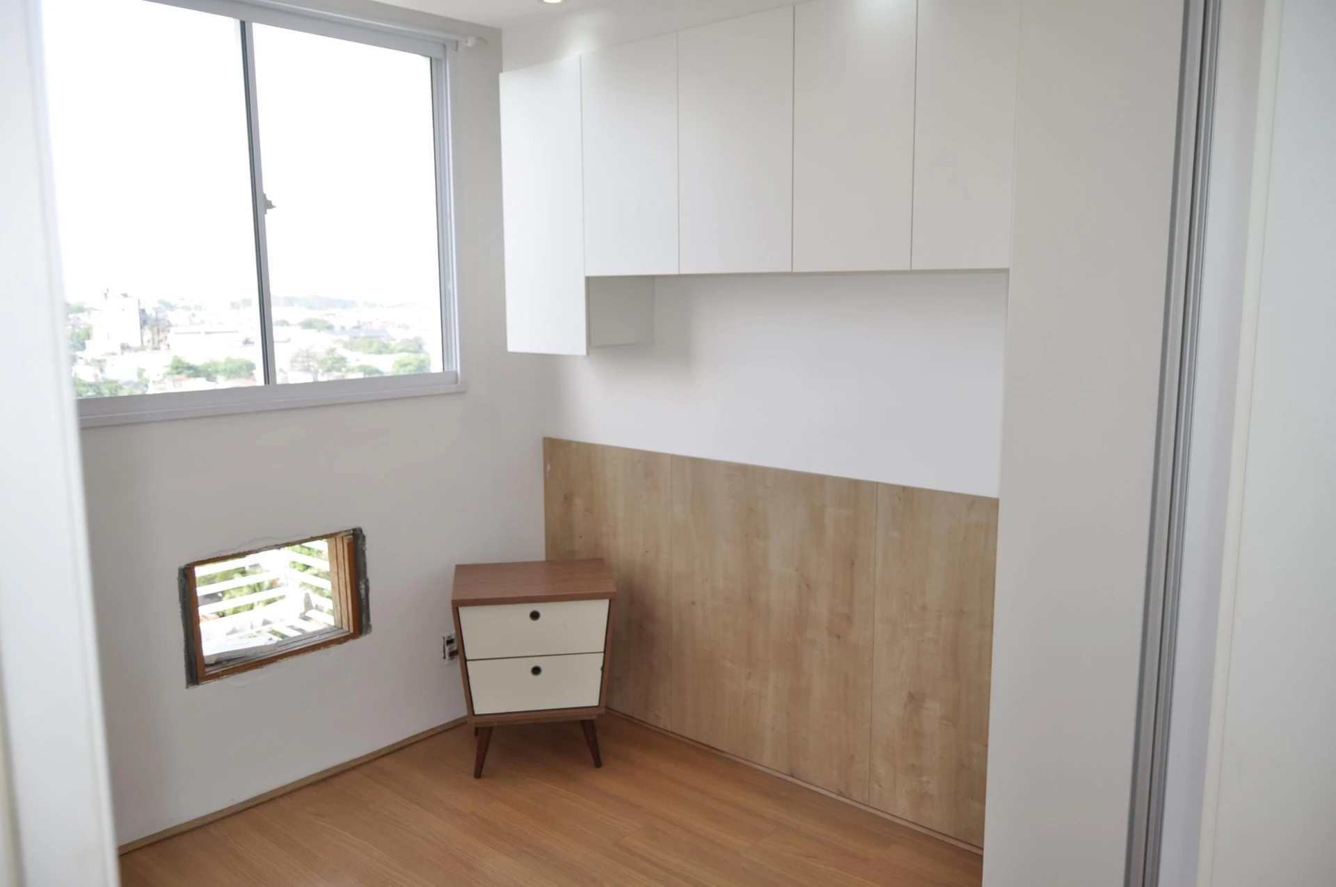 2-bedroom apartment in a building with a gym — photo 31