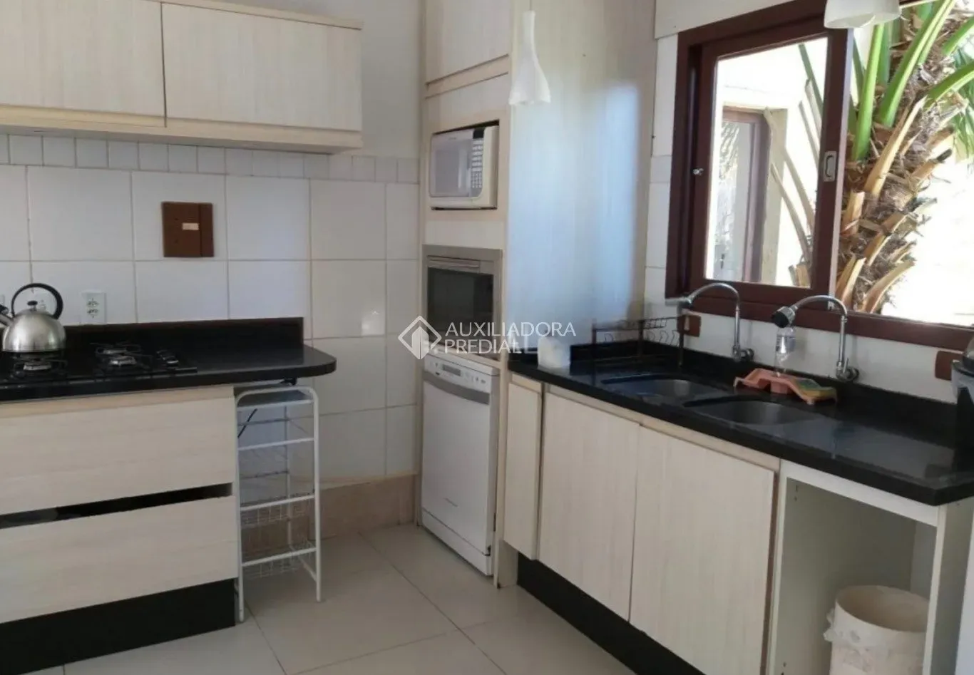 Casa amueblada de 415 m² con 6 dormitorios y 3 plazas — photo 2
