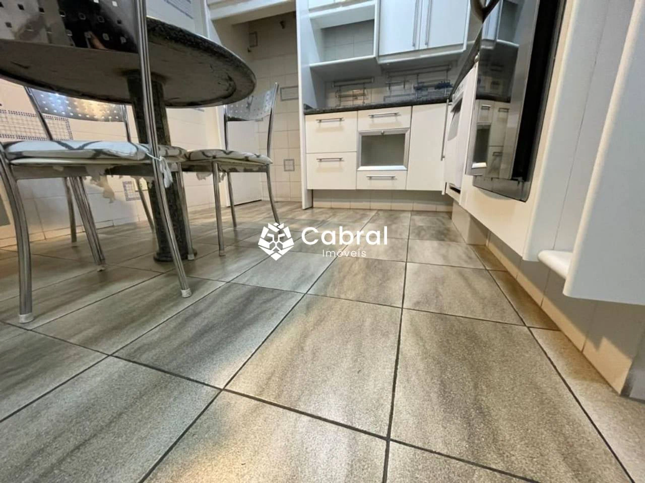 Casa com 3 dormitórios, suíte e jardim privado — photo 5